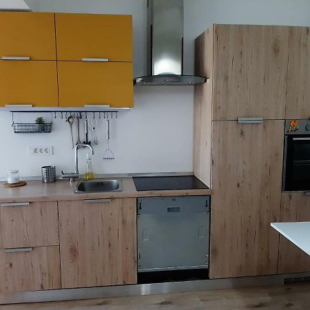 Zoe Apartment Maribor Buitenkant foto