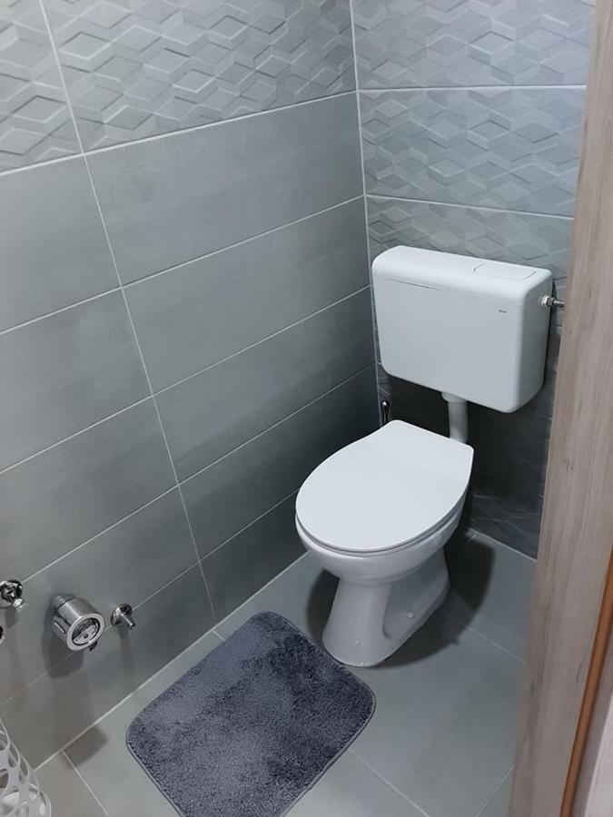 Zoe Apartment Maribor Buitenkant foto